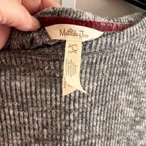 Cute open back women’s top - L - Picture 3 of 4